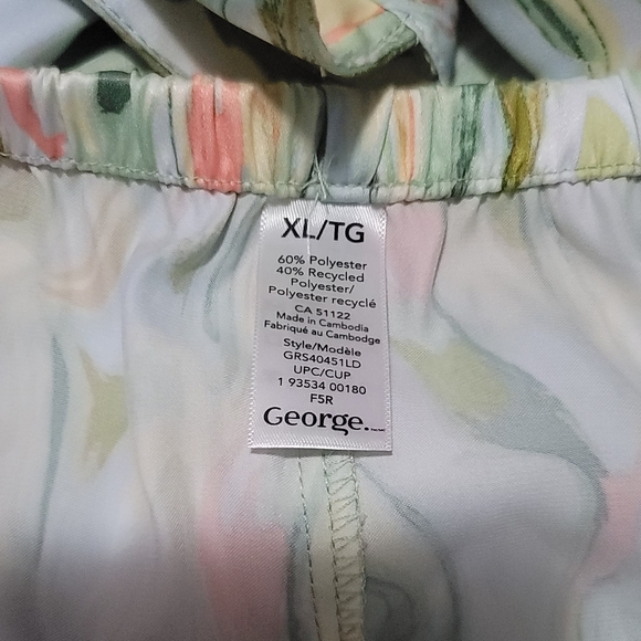 NWT Womens 2 piece pajama set satin (XL) - Picture 9 of 11